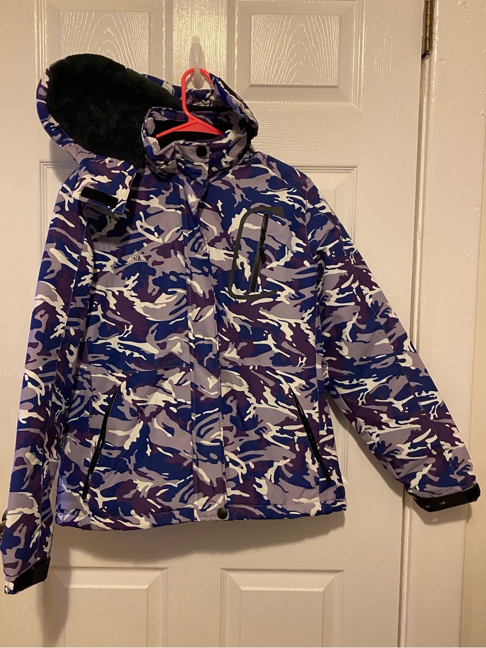 Moerdeng Waterproof Ski Jacket purple and blue